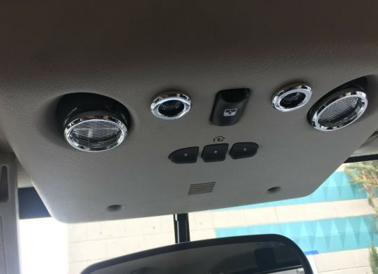 Manticore Chrome Billet Aluminium Courtesy Dome Light and Switch Bezels for HUMMER H2 SUV & SUT